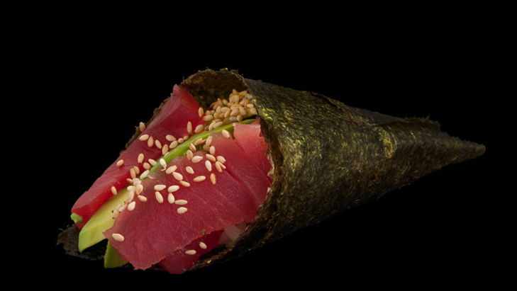 Tuna avocado hand roll